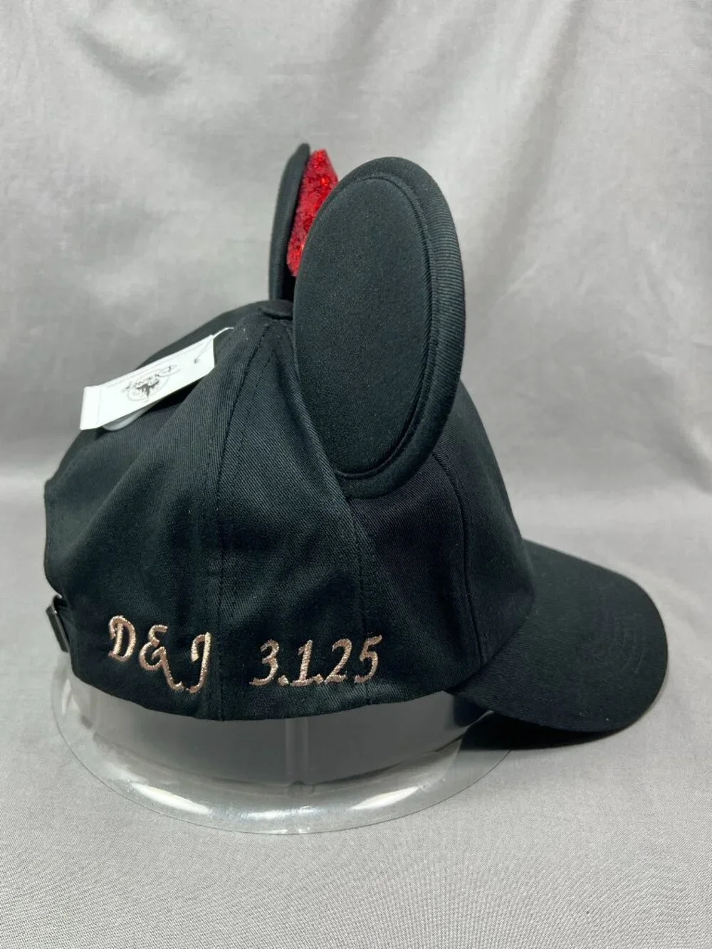 Disney Store Minnie Mouse Ears Hat Black Red Sequin Bow Strapback Adult Ball Cap